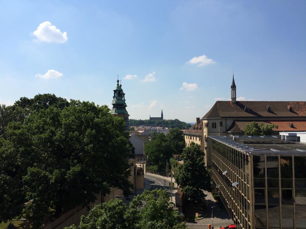 Charles Square Hostel Praha Bagian luar foto
