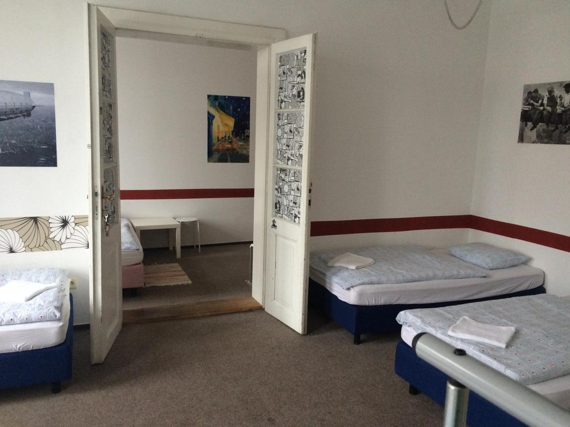 Charles Square Hostel Praha Ruang foto